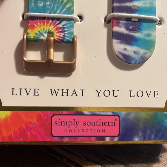 BNWT Simply Southern Tie Dye Apple Watch Band - Picture 2 of 3